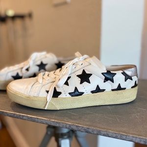 Women's Saint Laurent Leather California Low-Top Star Sneakers